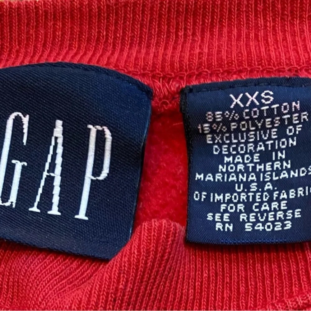 Vintage Gap XXS Red “Gap Athletic” Graphic Crew Neck Long Sleeve Sweatshirt‎